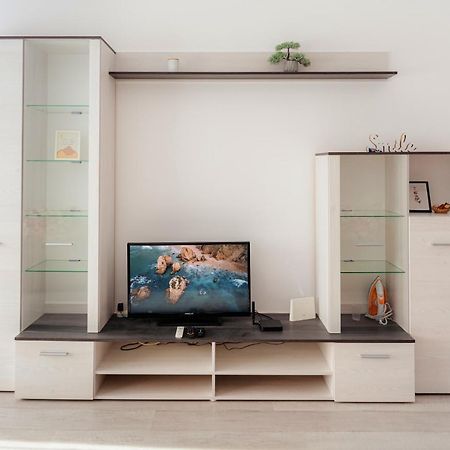 Apartament 2 Camere, Decomandat, In Zona Centrala Bukarest Exteriör bild