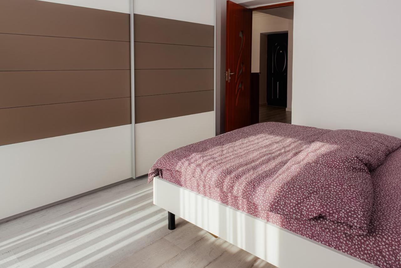 Apartament 2 Camere, Decomandat, In Zona Centrala Bukarest Exteriör bild