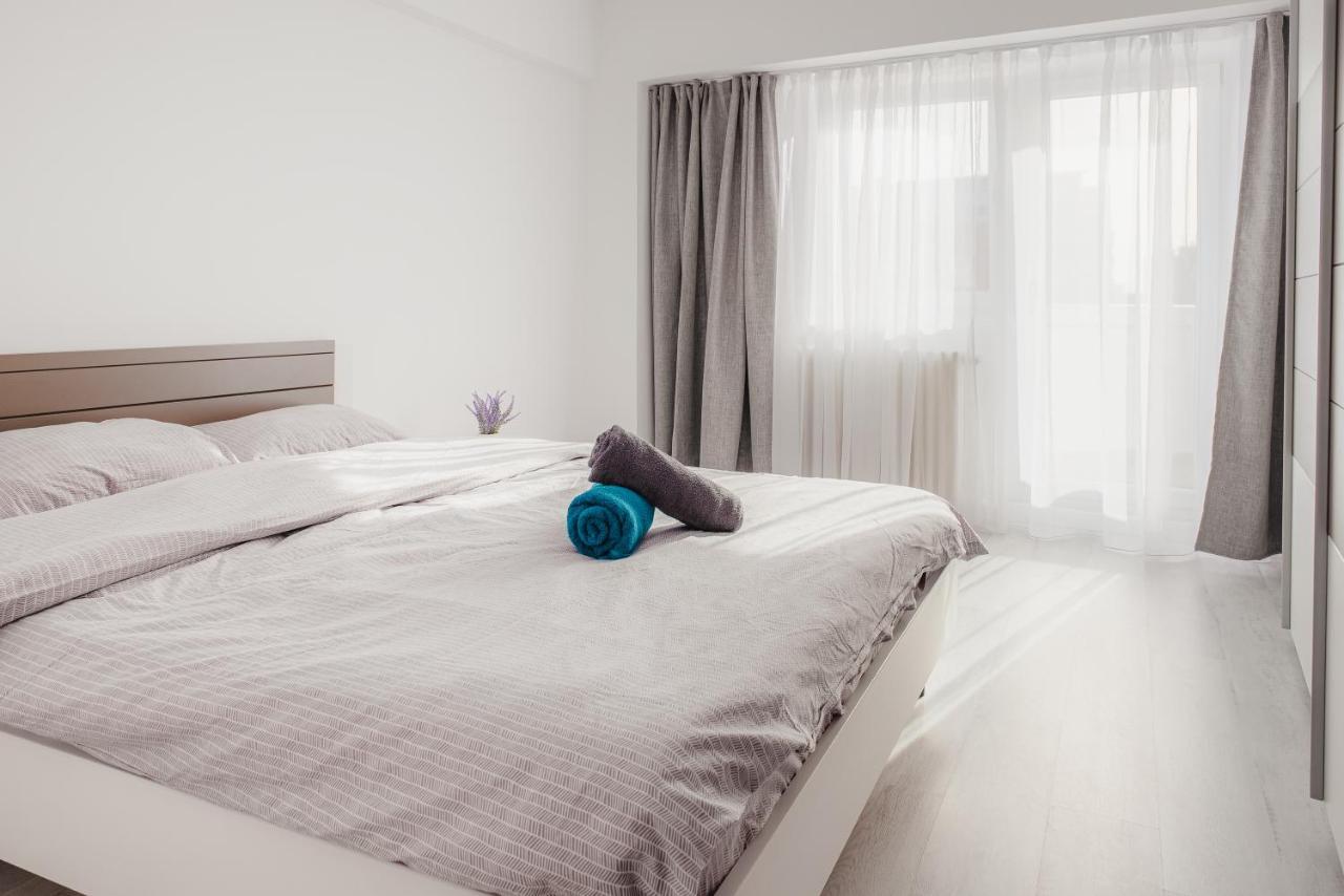 Apartament 2 Camere, Decomandat, In Zona Centrala Bukarest Exteriör bild
